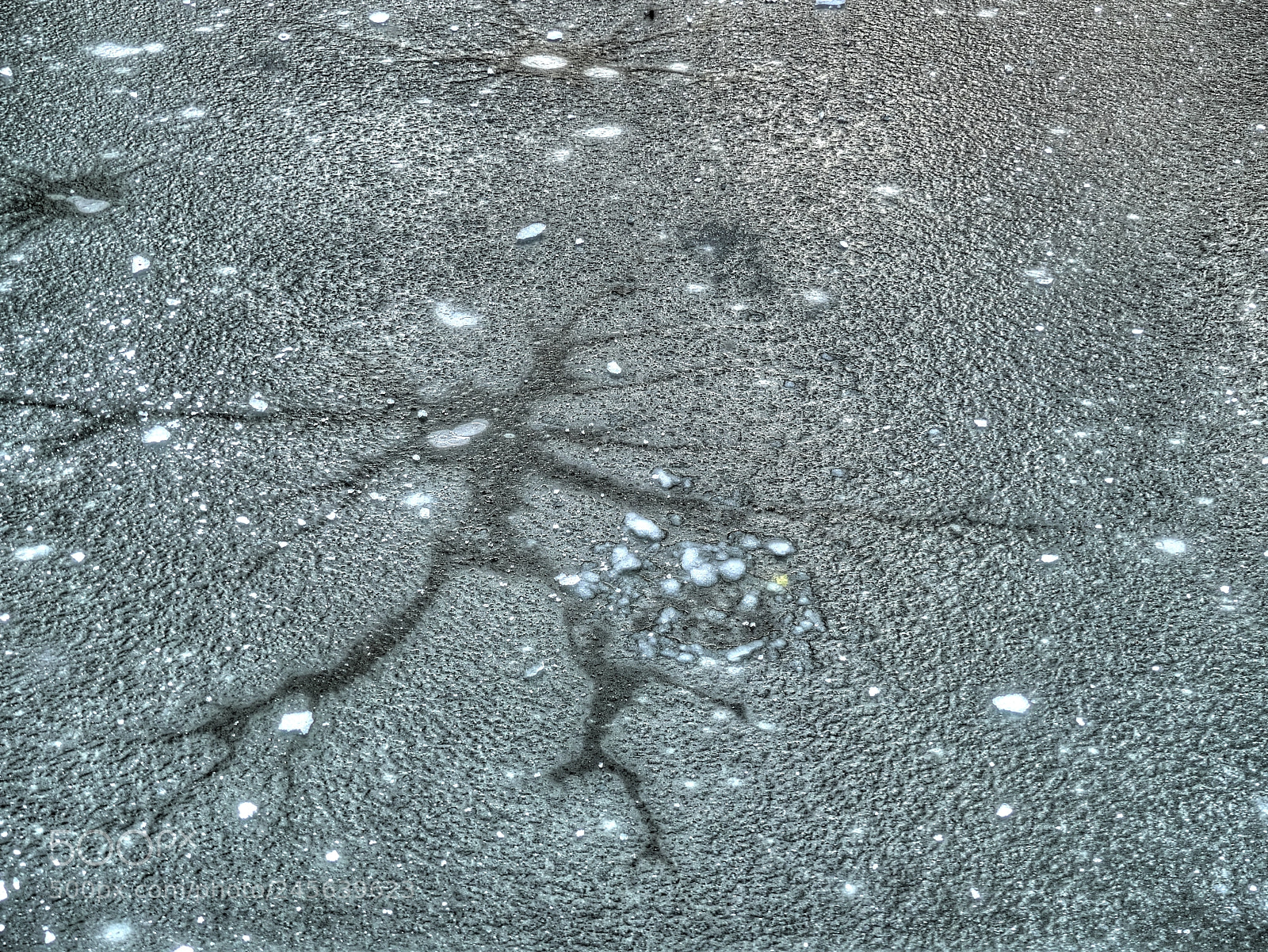 Panasonic Lumix DMC-FZ300 sample photo. Pareidolia : iceman running photography