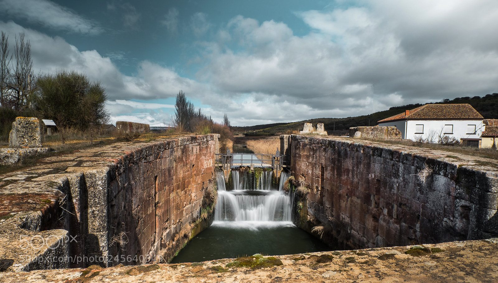 Fujifilm X-T2 sample photo. Exclusa canal de castilla photography