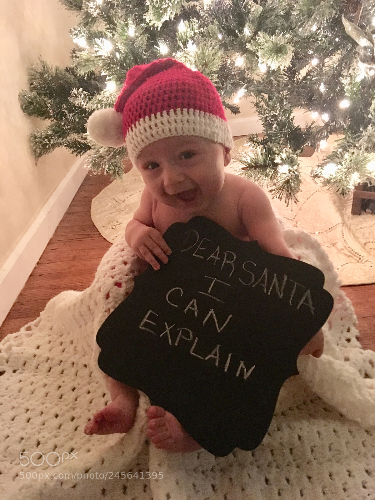 Apple iPhone SE sample photo. Daniel’s 1st christmas photography