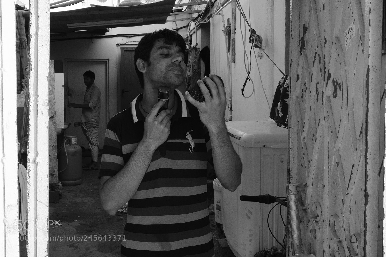 Fujifilm X-T2 sample photo. Behind the wall dubai photography