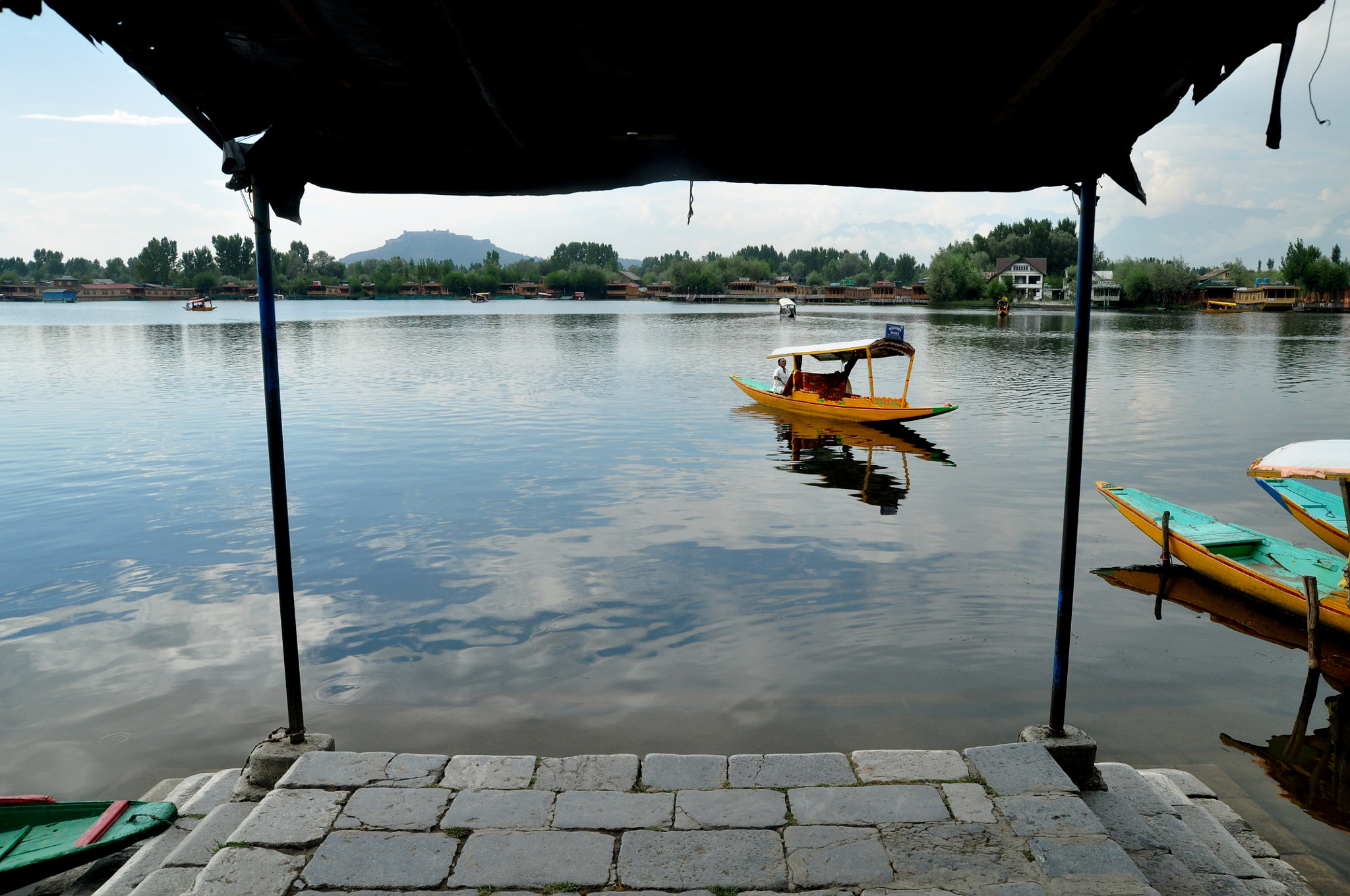 Nikon D90 sample photo. Gondala-1, dal lake, kashmir photography