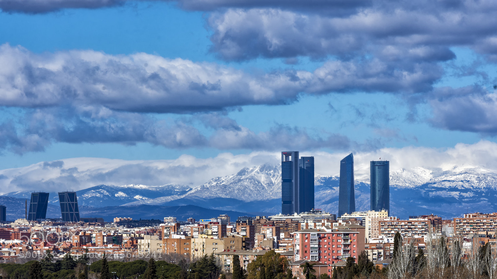 Nikon D7200 sample photo. Cuatro torres y puerta photography