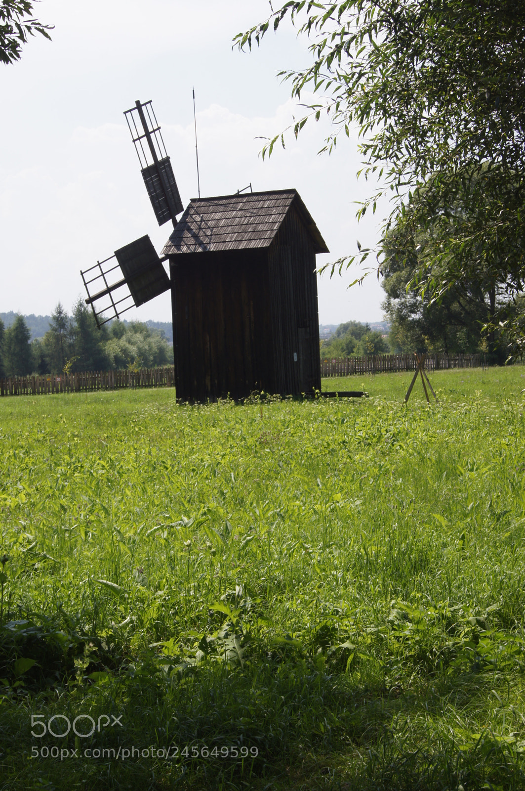 Sony SLT-A55 (SLT-A55V) sample photo. Old bulding photography