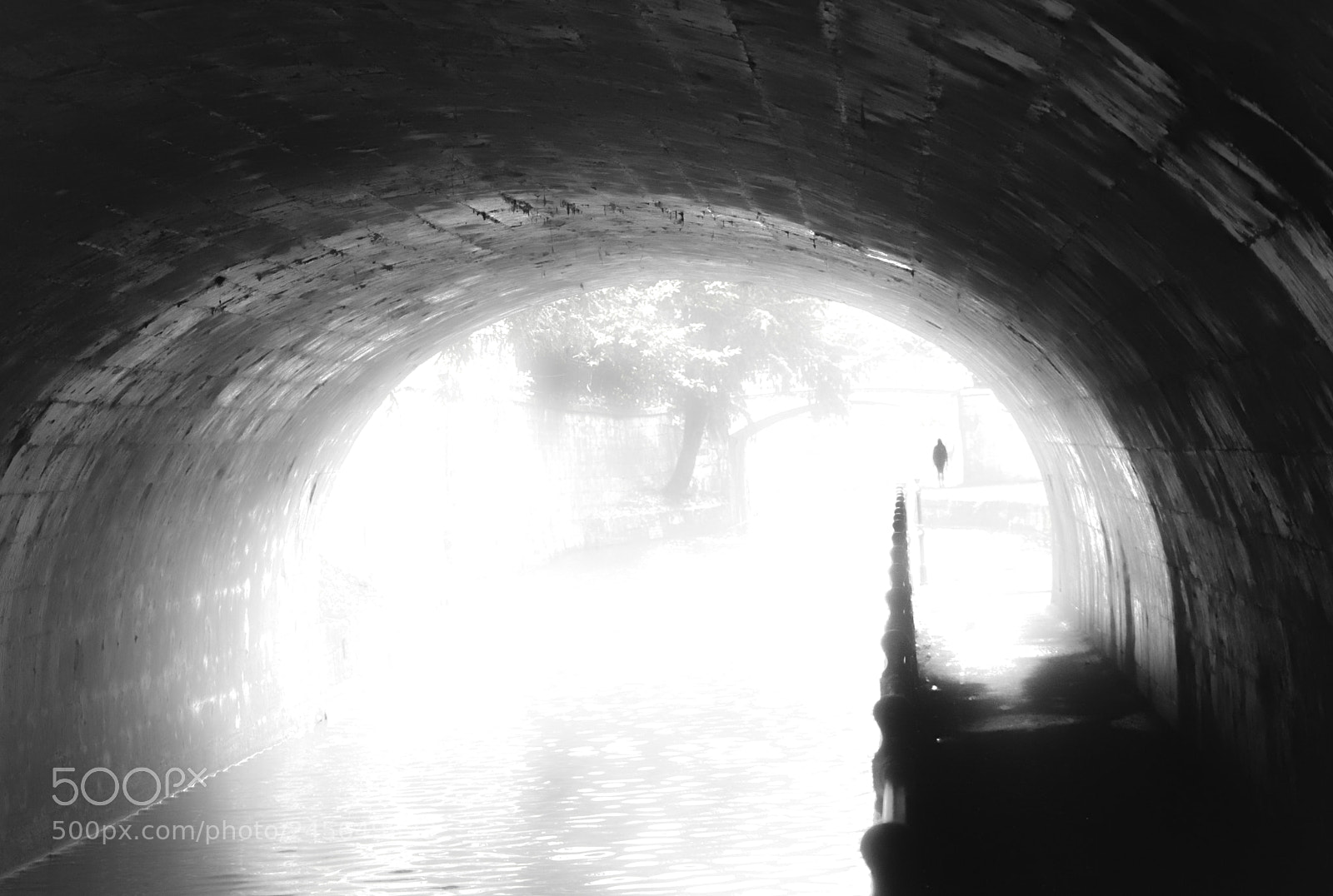 Sony a7 sample photo. Looking at the exit photography