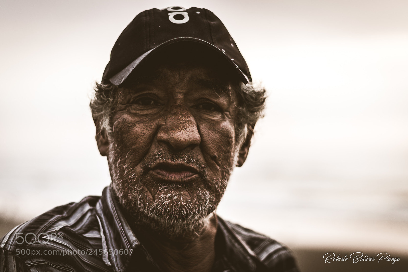 Canon EOS 77D (EOS 9000D / EOS 770D) sample photo. Old man photography