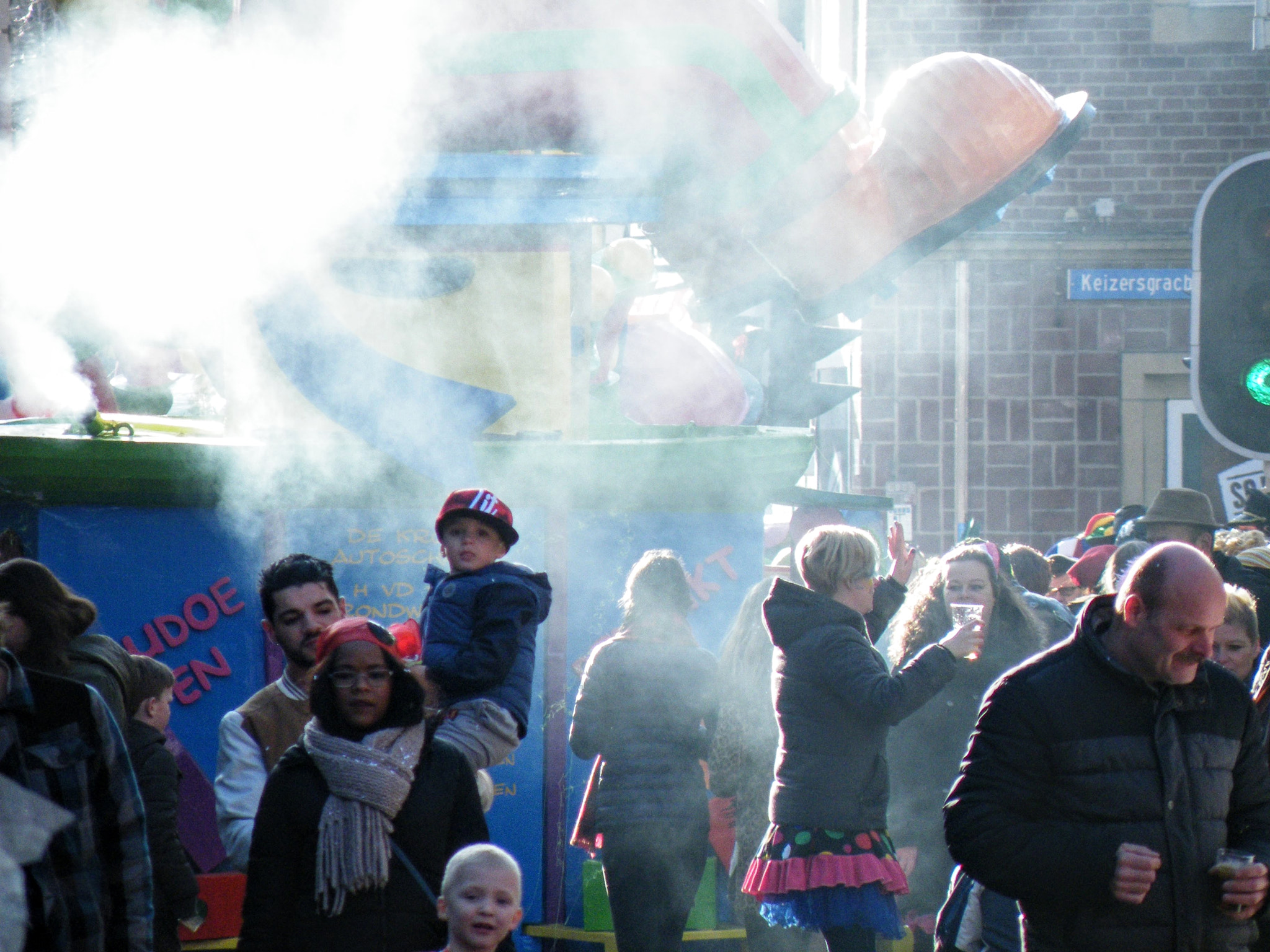 Fujifilm FinePix S8100fd sample photo. Carnaval eindhoven smoke photography