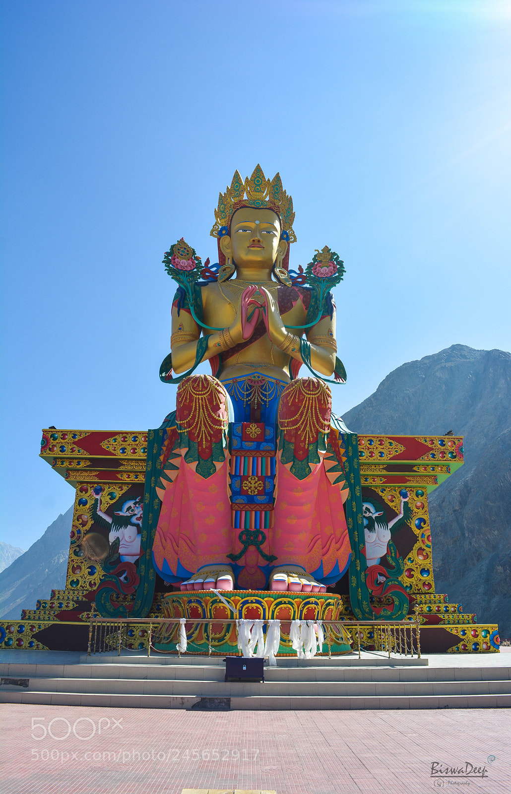 Nikon D5200 sample photo. Maitreya-symbol of piece photography