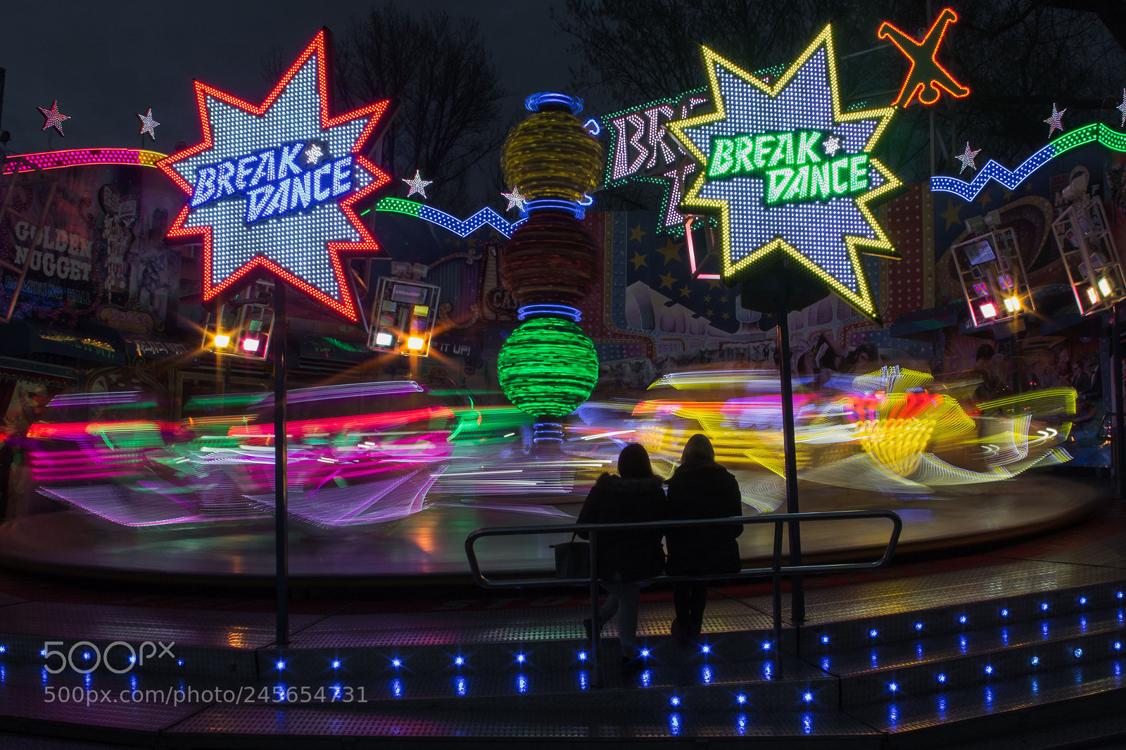 Canon EOS 600D (Rebel EOS T3i / EOS Kiss X5) sample photo. Evening at the fair 2 photography