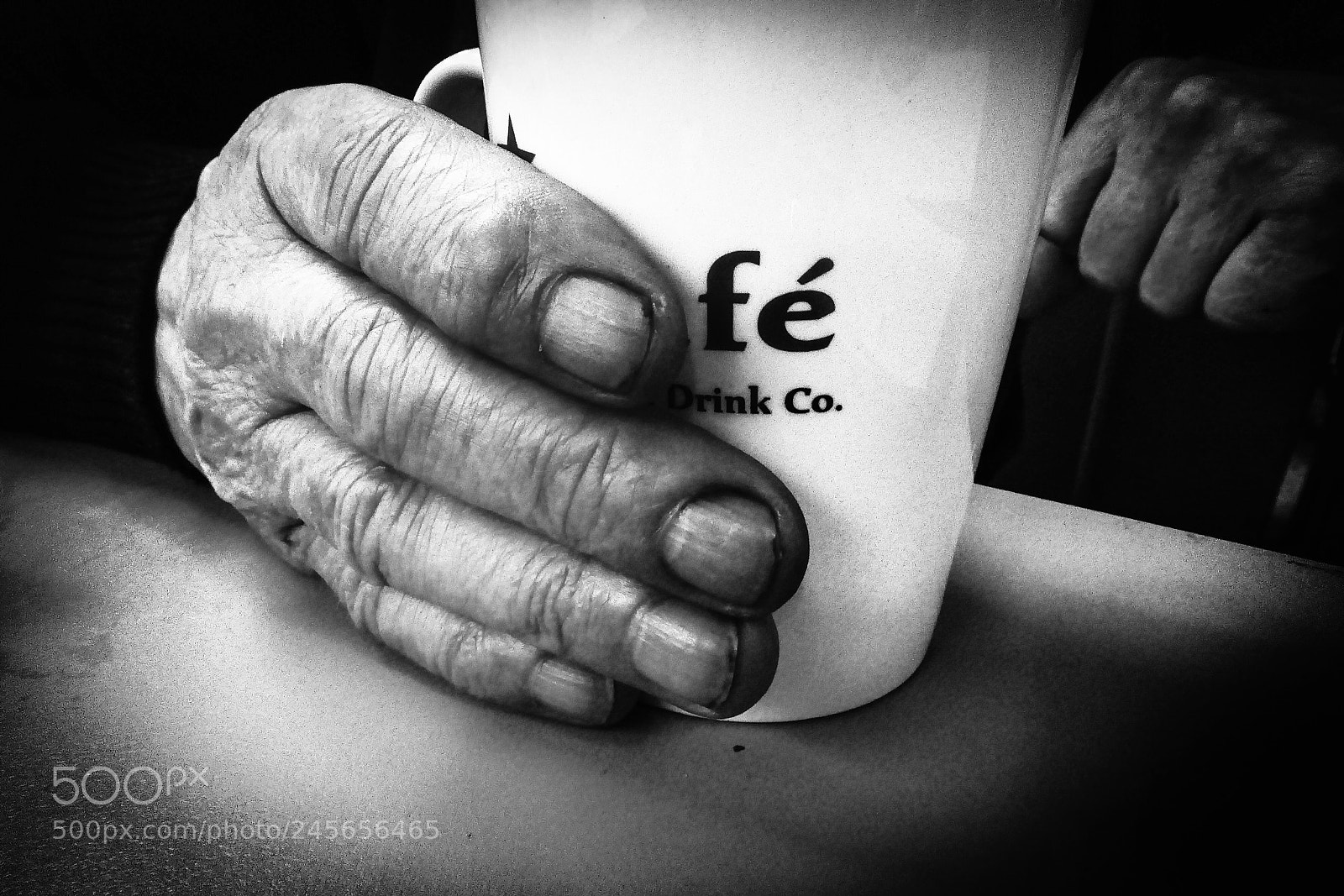 Panasonic Lumix DMC-ZS50 (Lumix DMC-TZ70) sample photo. My dads hands. 50 photography