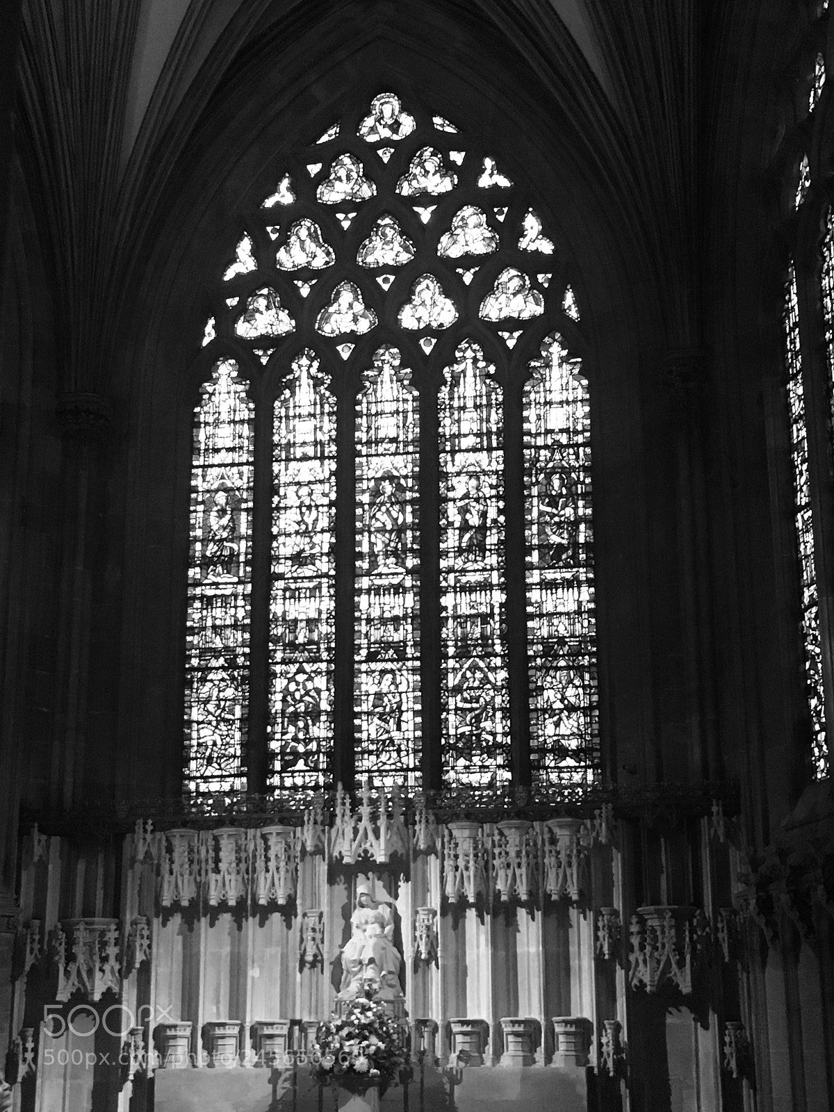 Apple iPhone 6s sample photo. Cathedral in wells photography