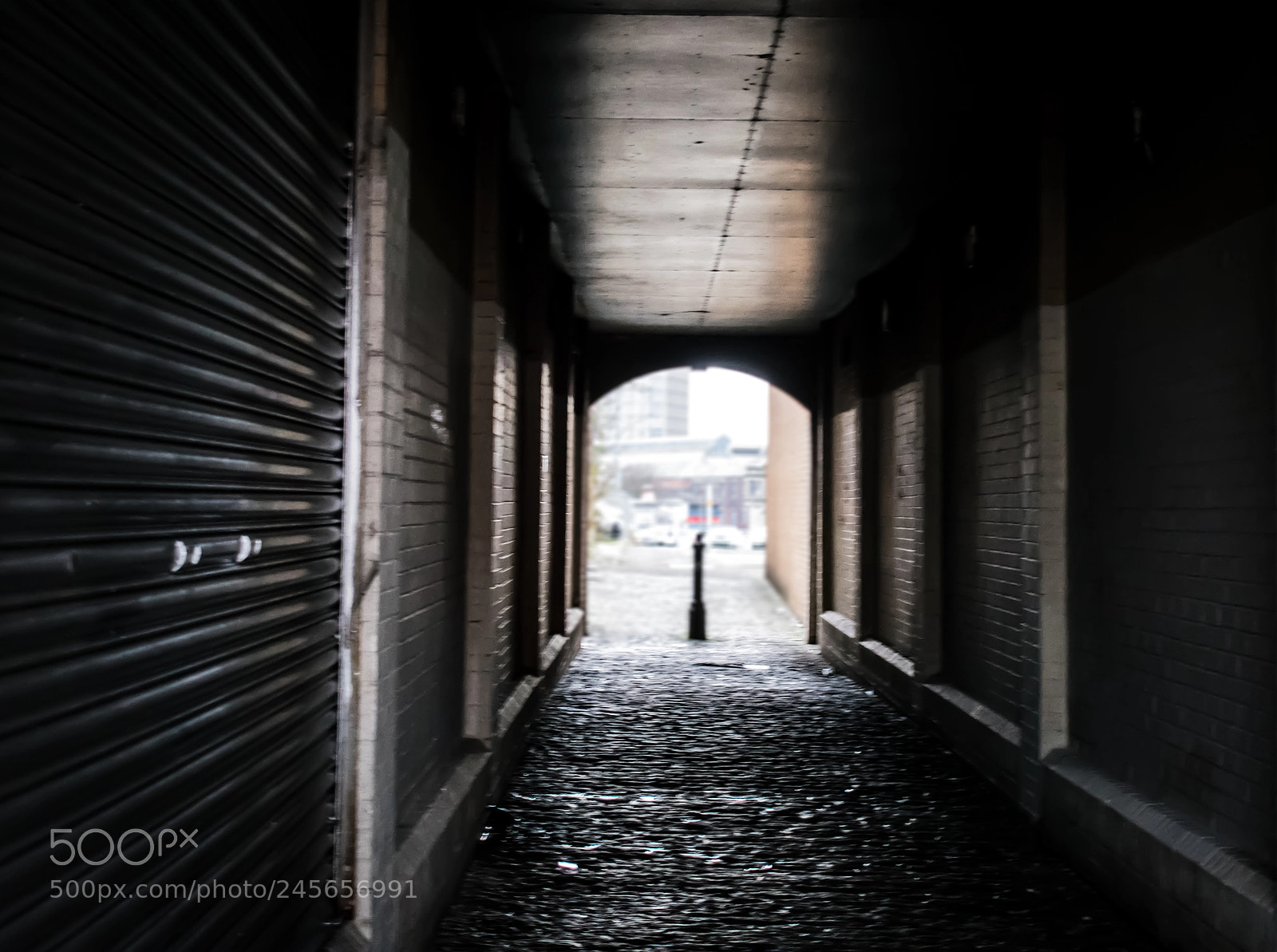 Nikon D3400 sample photo. Cobblestone alley photography