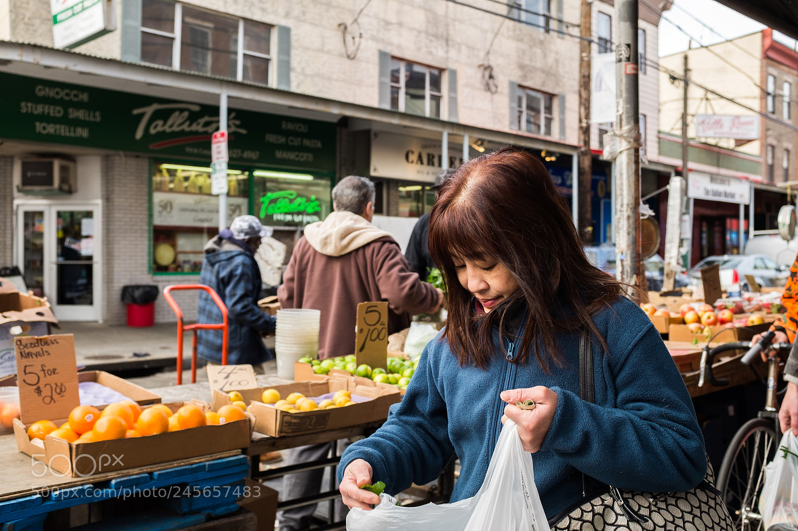 Fujifilm X100T sample photo. At the market, again photography