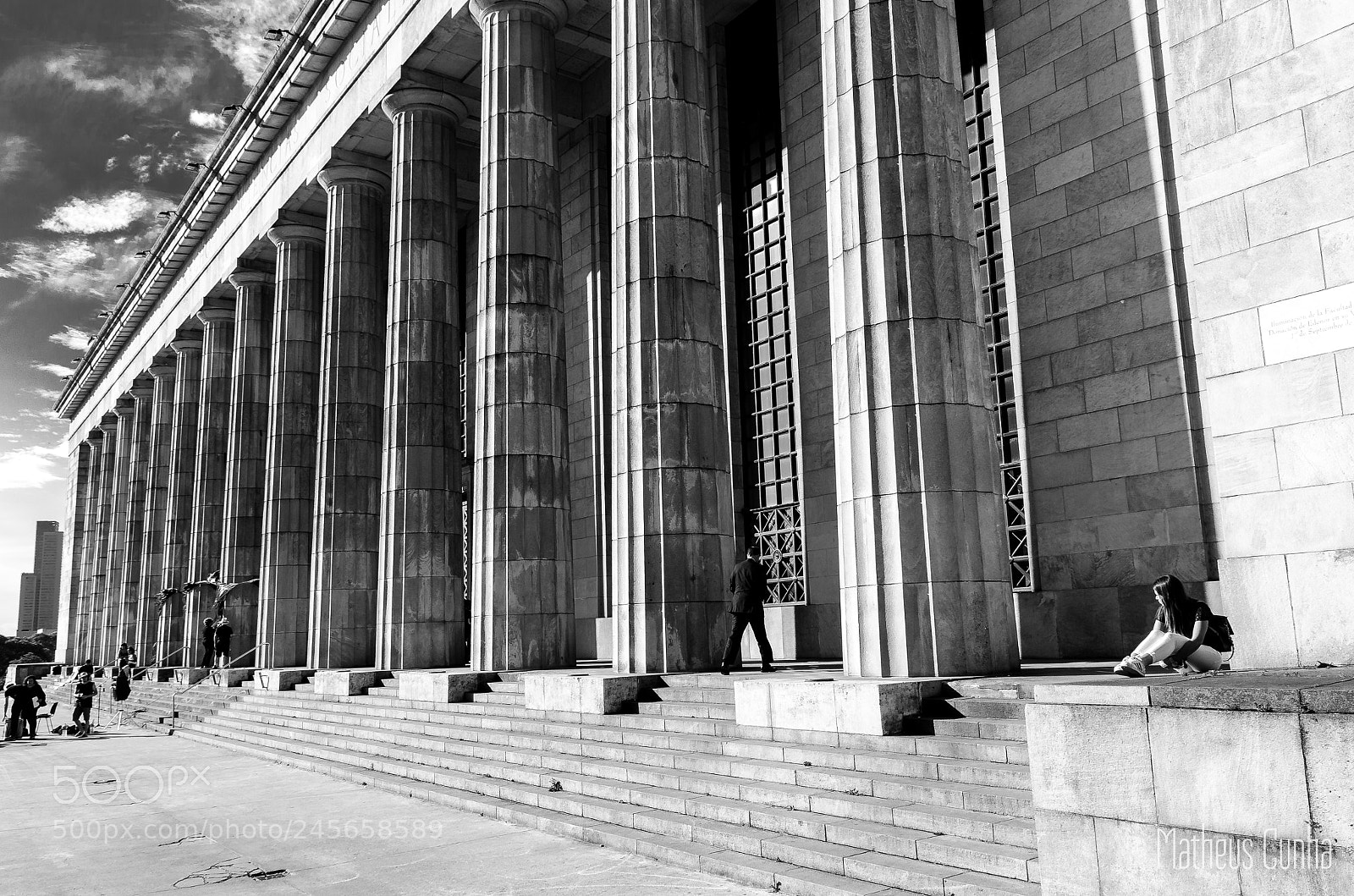 Nikon D5100 sample photo. Columns of law photography