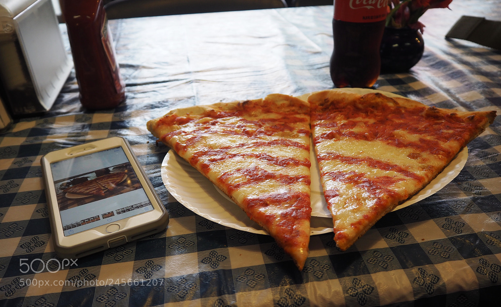 Olympus OM-D E-M10 II sample photo. Pizza selfie photography
