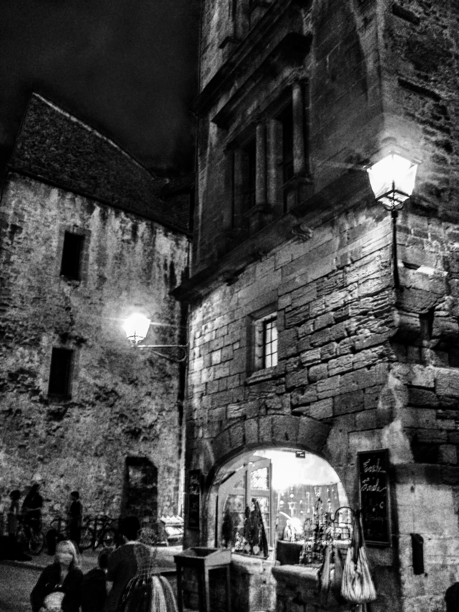 Vivitar ViviCamX325 sample photo. Sarlat photography