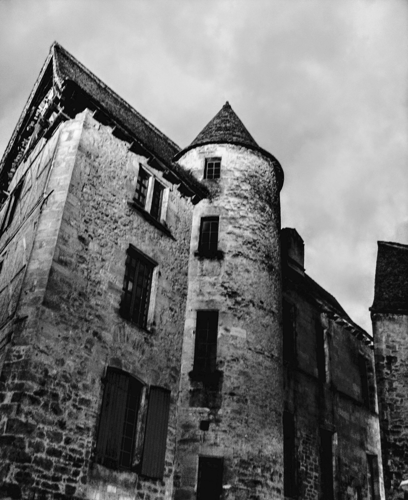 Vivitar ViviCamX325 sample photo. Château photography
