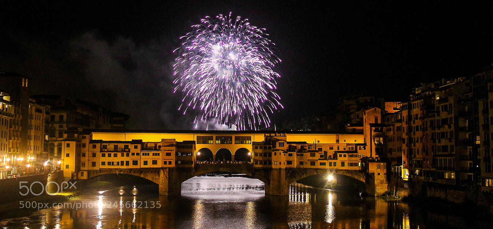 Canon EOS 550D (EOS Rebel T2i / EOS Kiss X4) sample photo. Fireworks in florence photography