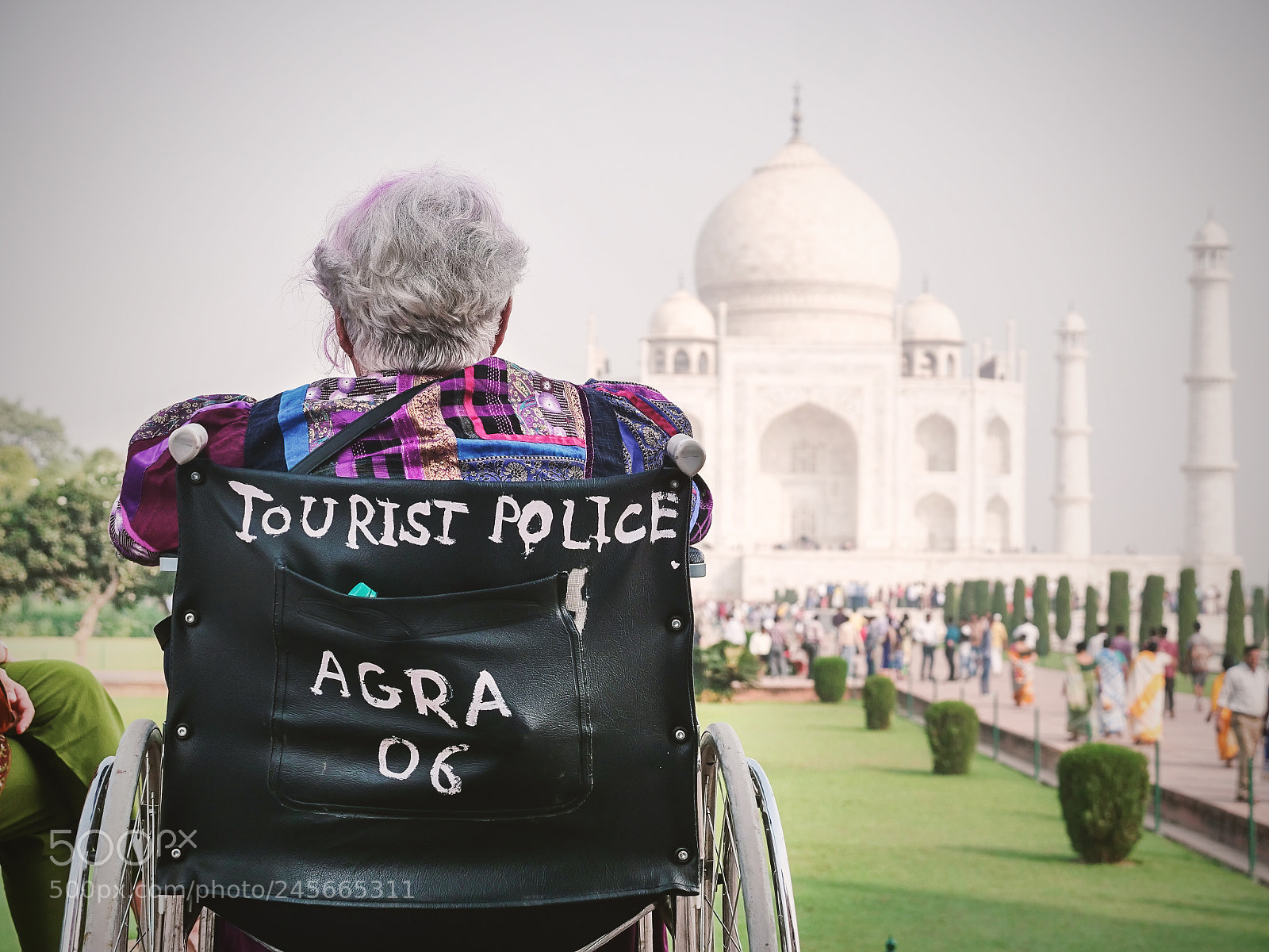 Panasonic Lumix DC-GH5 sample photo. Tourist police photography