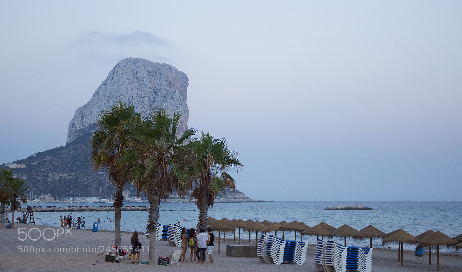 Canon EOS 600D (Rebel EOS T3i / EOS Kiss X5) sample photo. Pe on d'ifach during photography