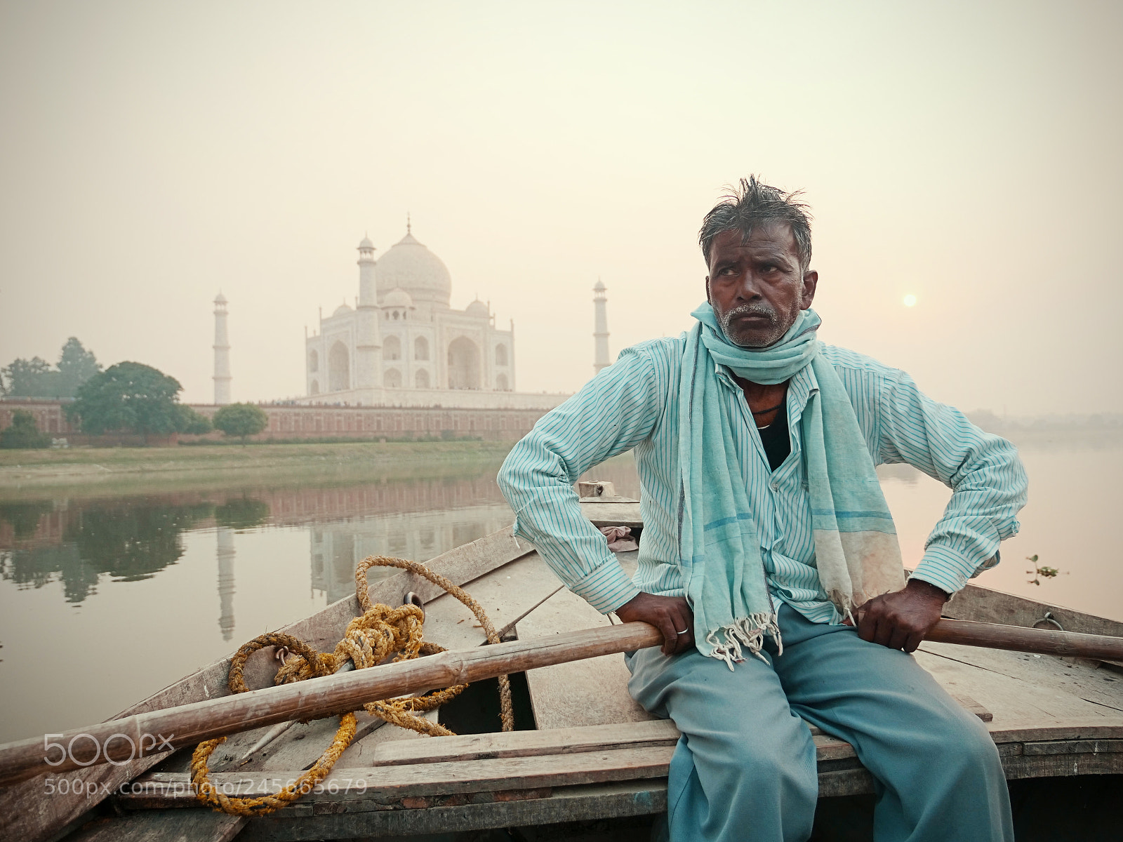 Panasonic Lumix DC-GH5 sample photo. Taj mahal boat photography