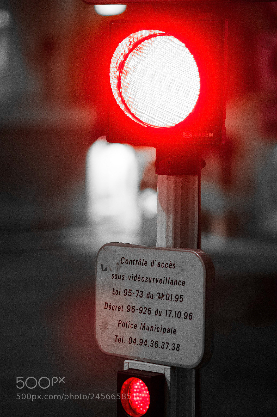 Nikon D300S sample photo. Traffic light photography