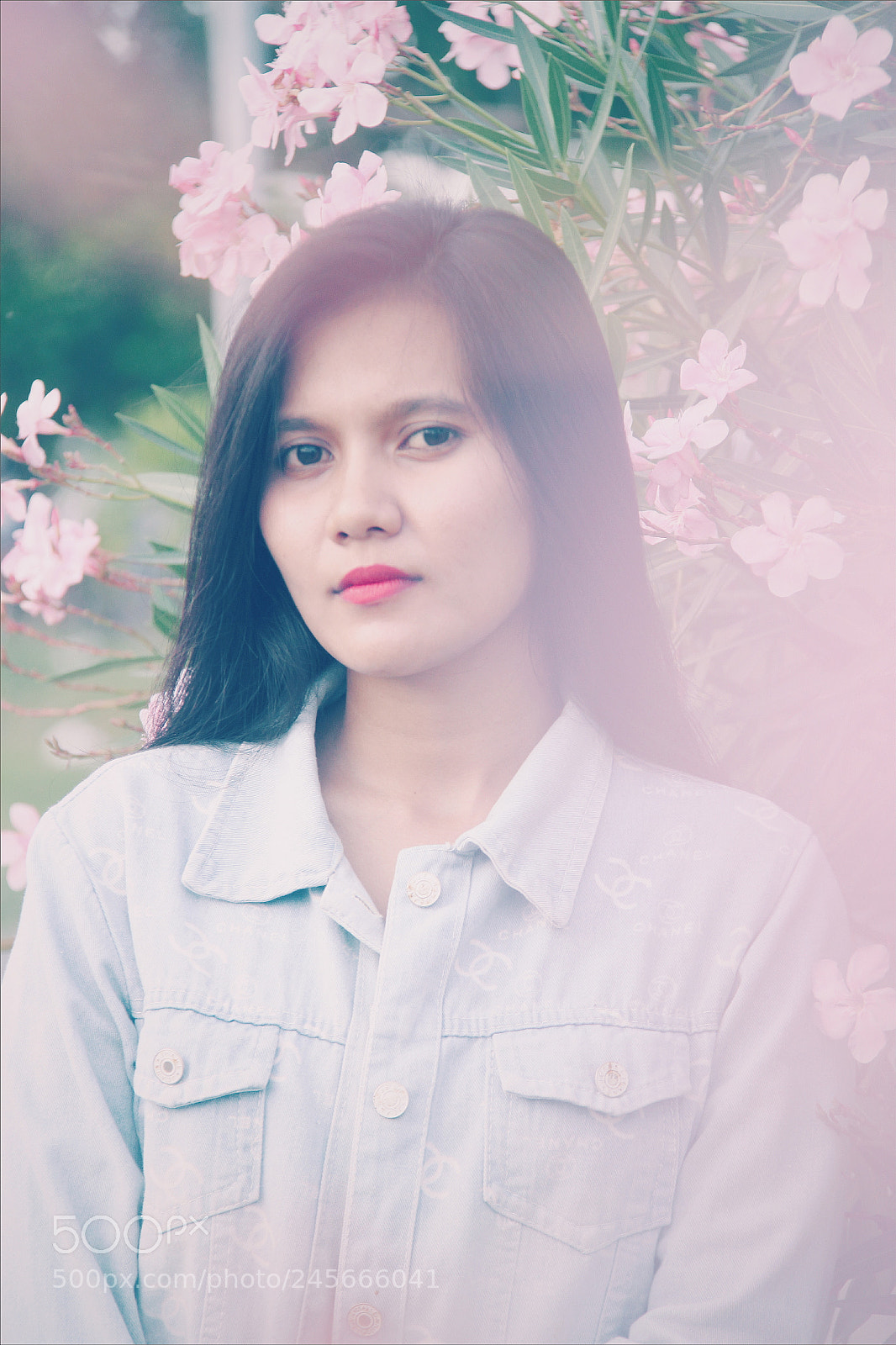 Canon EOS 500D (EOS Rebel T1i / EOS Kiss X3) sample photo. The red lips photography