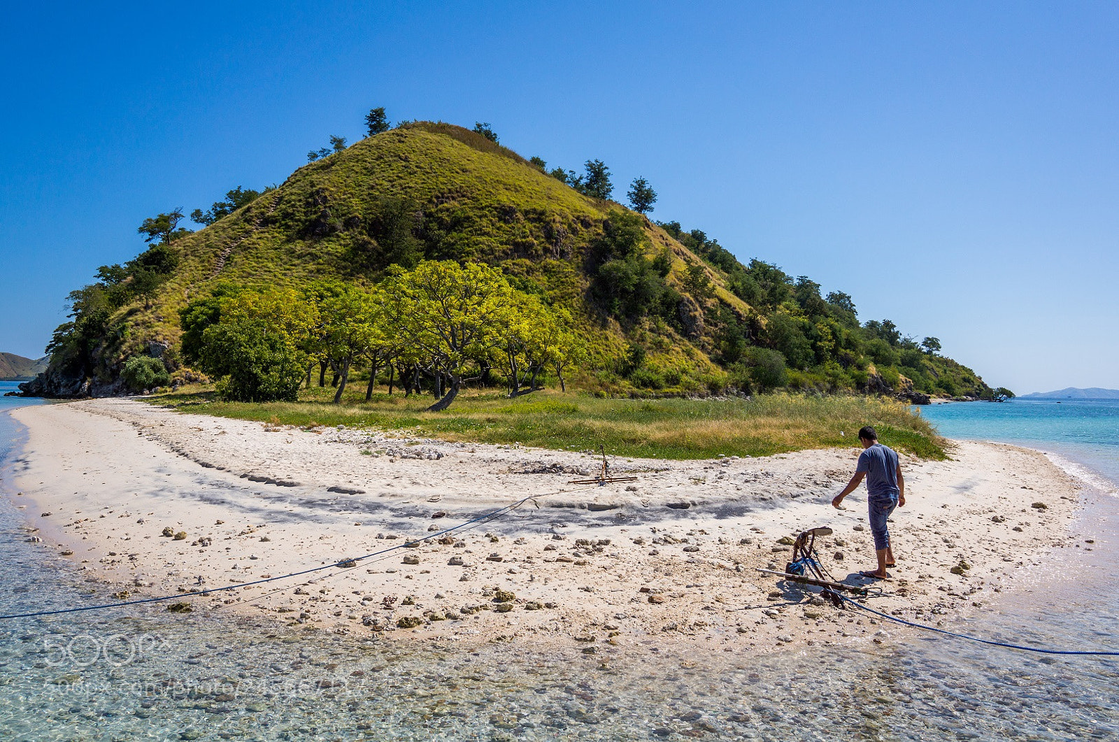 Sony Alpha NEX-7 sample photo. Anchoring on the land photography
