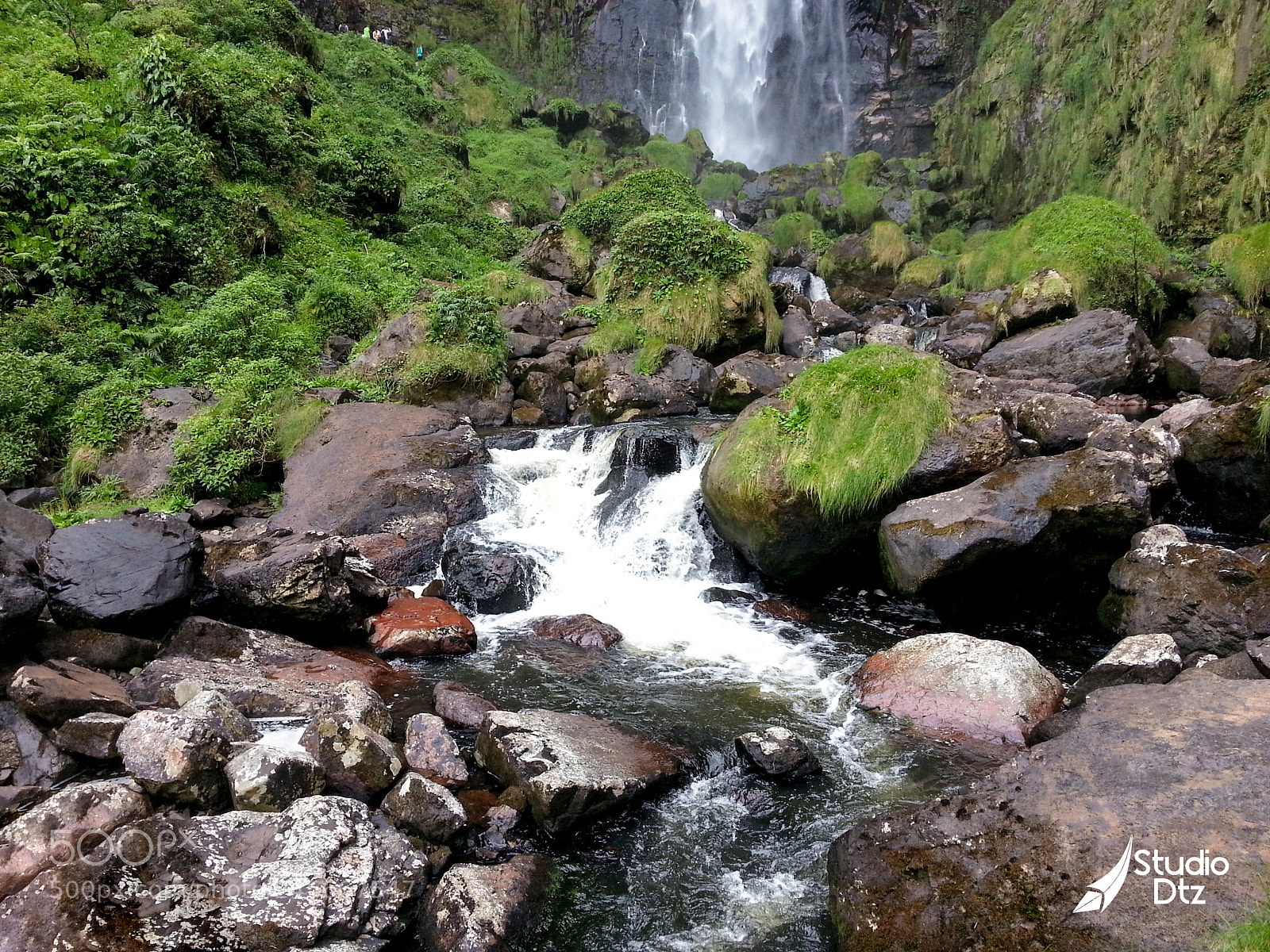 Samsung Galaxy S3 sample photo. Stone of waterfalls corup photography