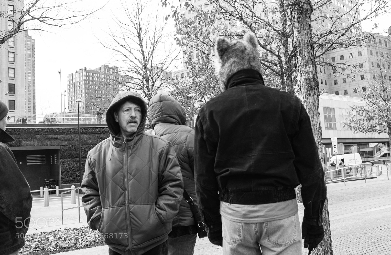 Fujifilm X100F sample photo. "the hat" photography