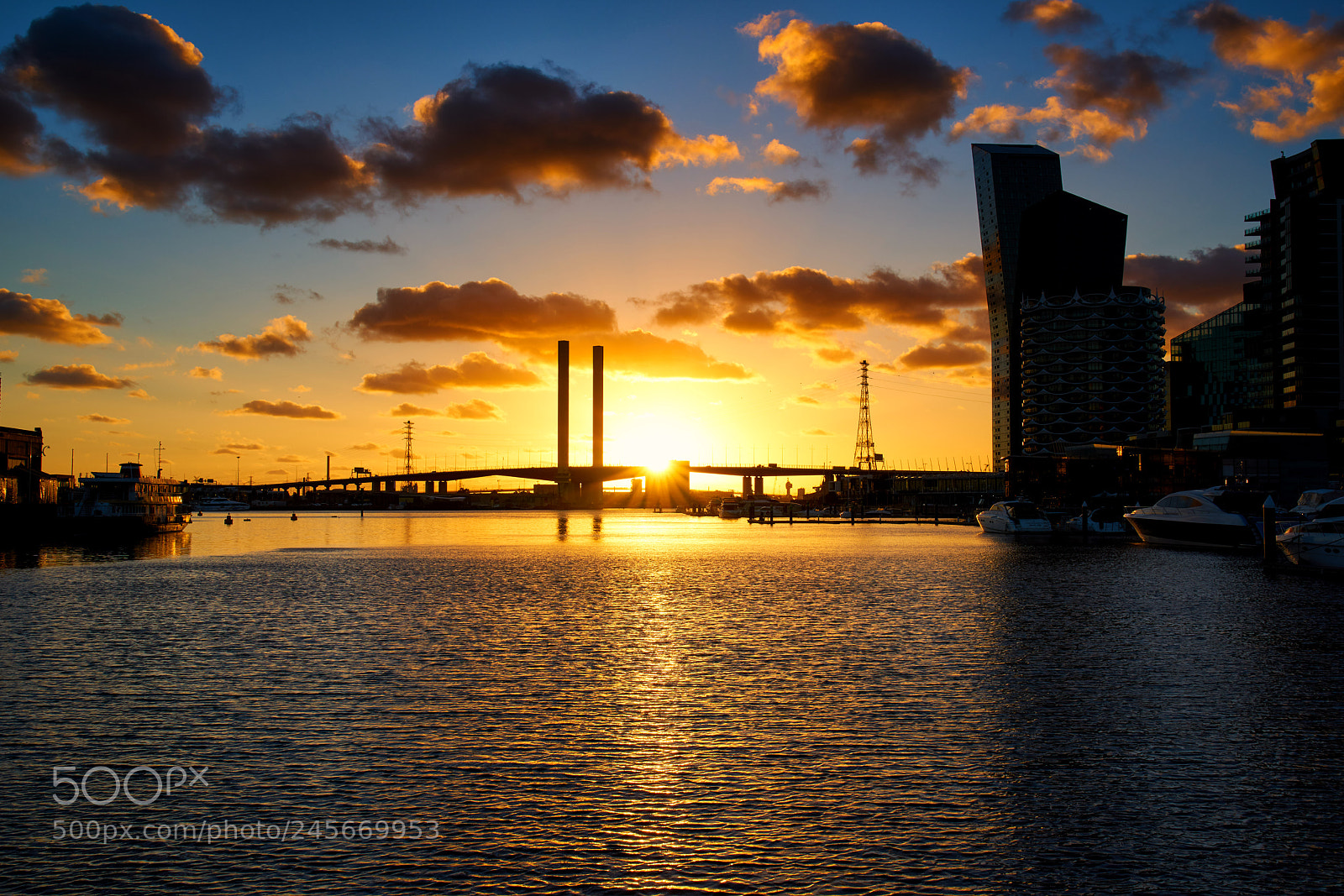 Sony a7R II sample photo. Sunset, bolte bridge, docklands. photography
