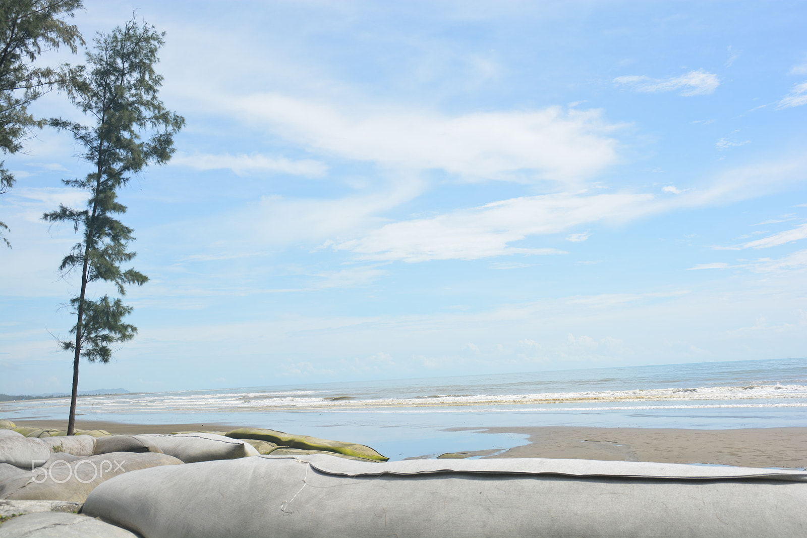 Nikon D5200 sample photo. Sunny day in sea beach | cox's bazar photography