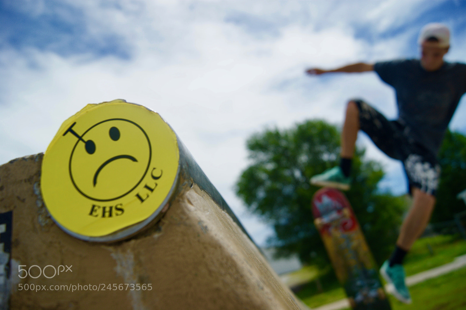 Sony Alpha DSLR-A390 sample photo. Sad kickflip photography