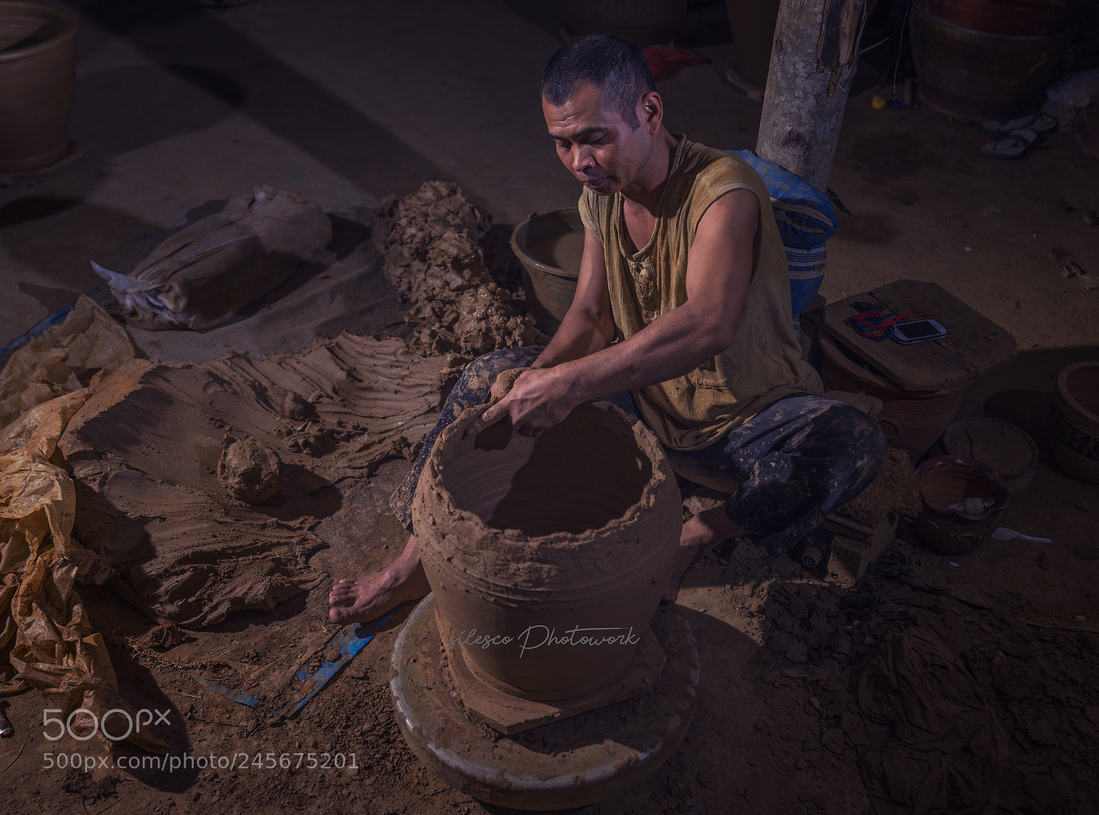 Sony a7 II sample photo. Making ceramic photography