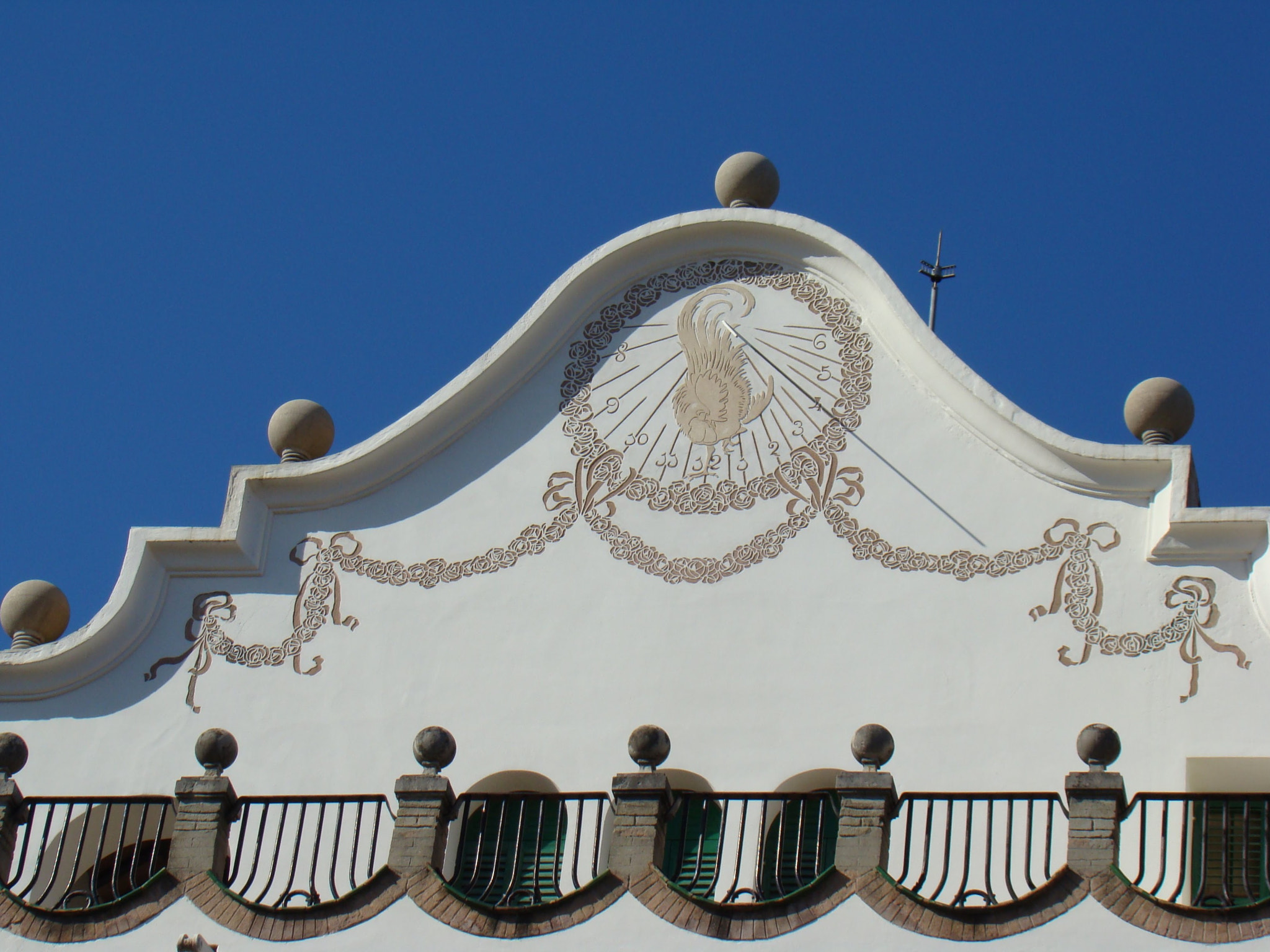 Sony DSC-H9 sample photo. Güell en color photography