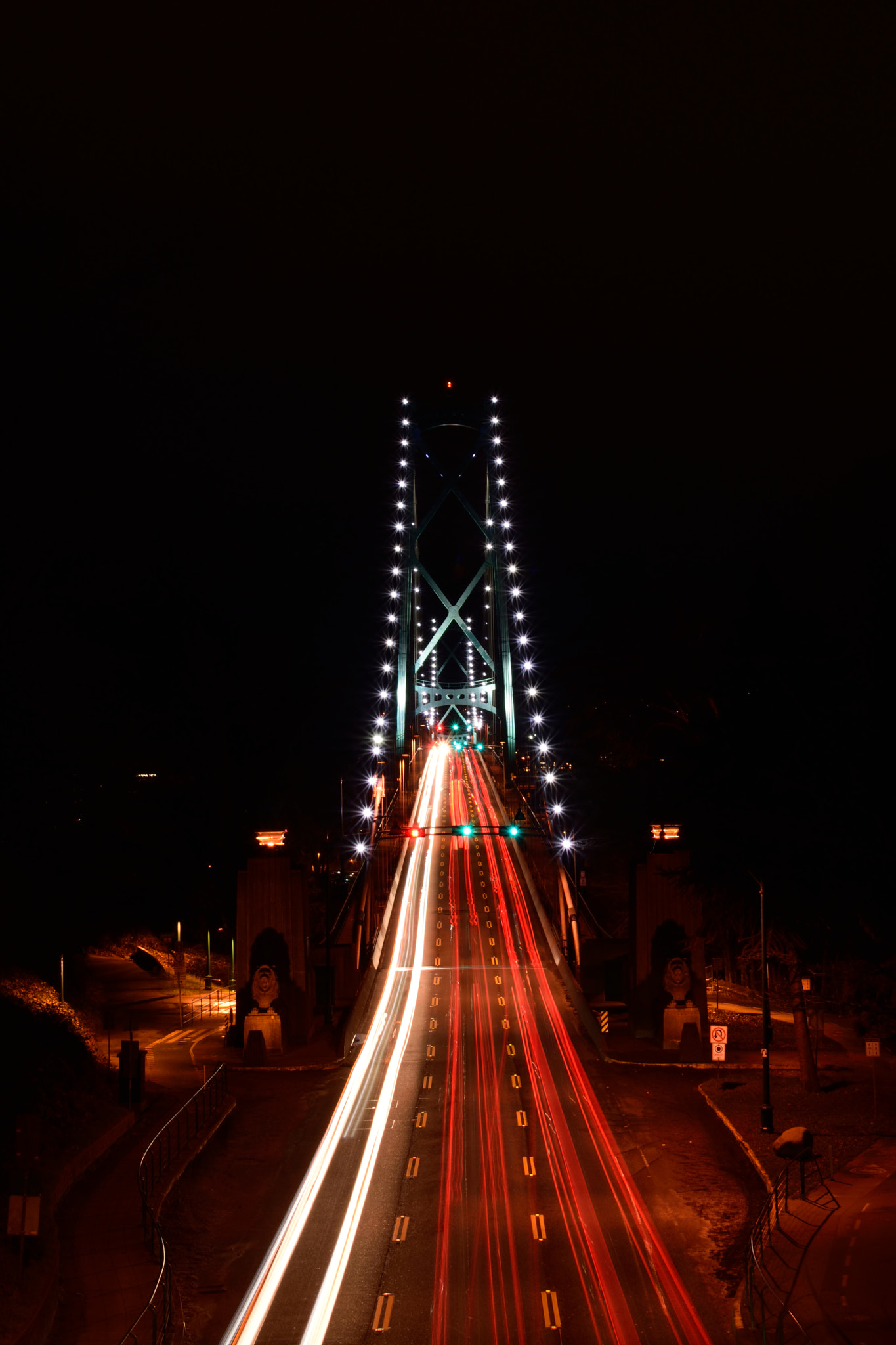 Nikon D3300 + Nikon AF-S DX Nikkor 35mm F1.8G sample photo. Lions gate bridge, vancouver, bc photography