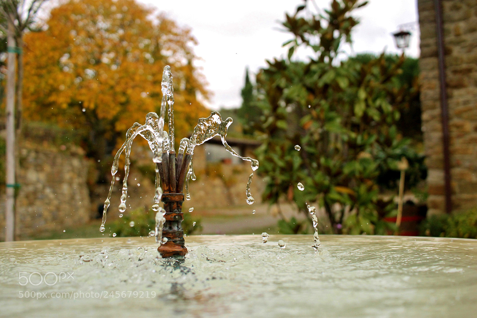 Canon EOS 1100D (EOS Rebel T3 / EOS Kiss X50) sample photo. Tuscan fountain photography