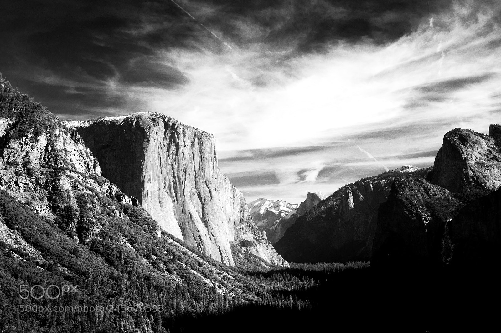 Canon EOS 7D Mark II sample photo. Tunnel view photography