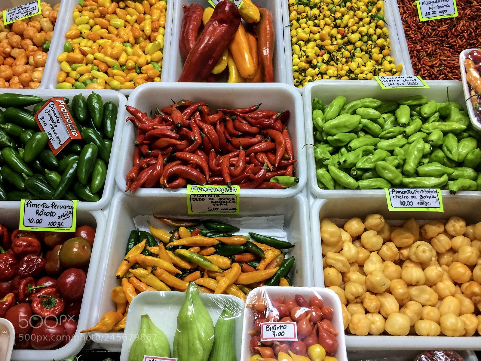 Apple iPhone 5s sample photo. Pepper market photography