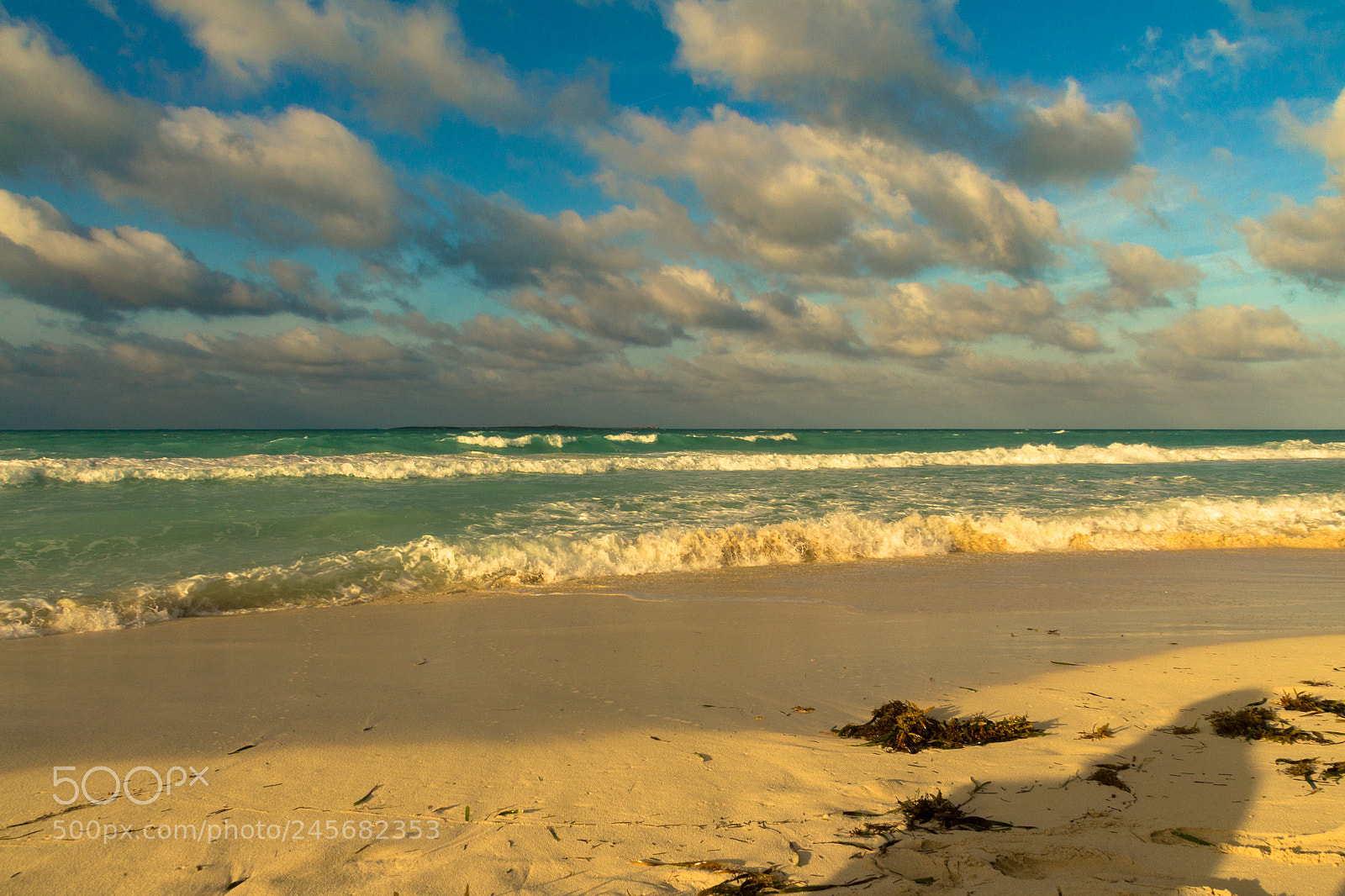 Canon EOS 650D (EOS Rebel T4i / EOS Kiss X6i) sample photo. Shadow by the sea photography