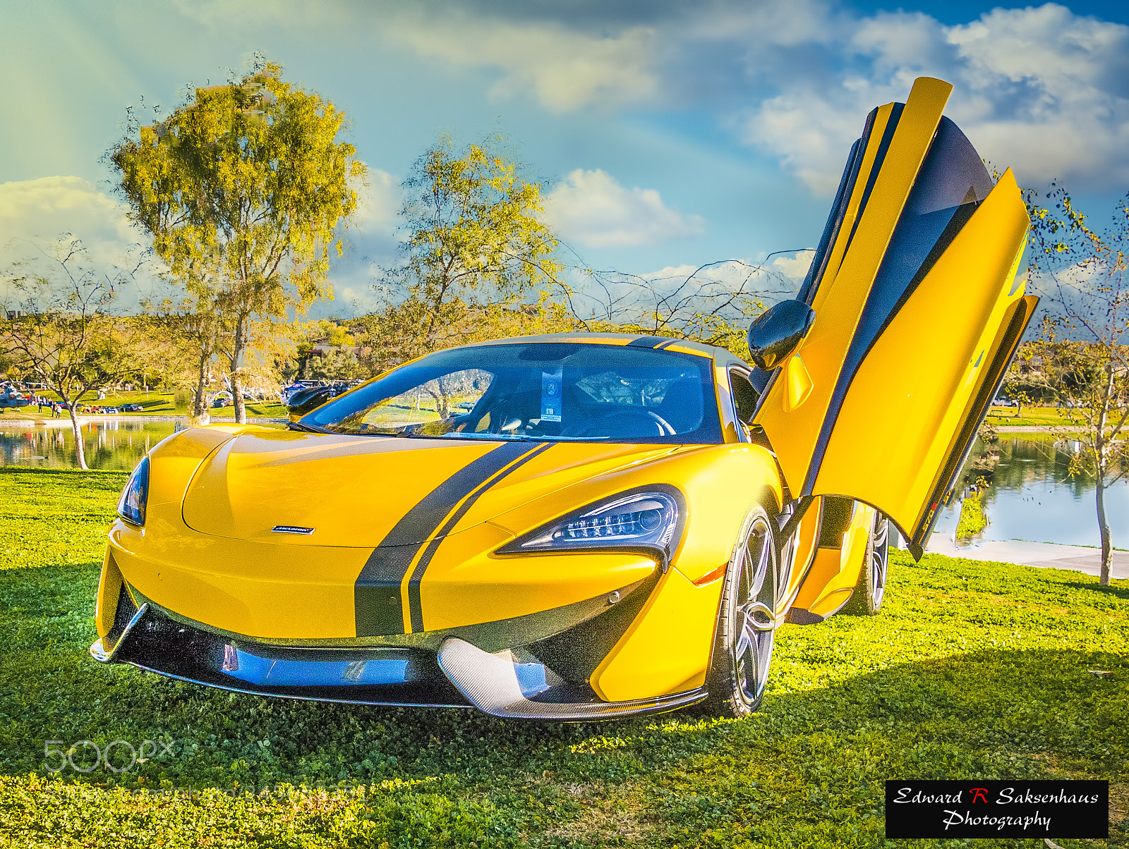 Panasonic Lumix DMC-FZ1000 sample photo. Yellow mclaren photography