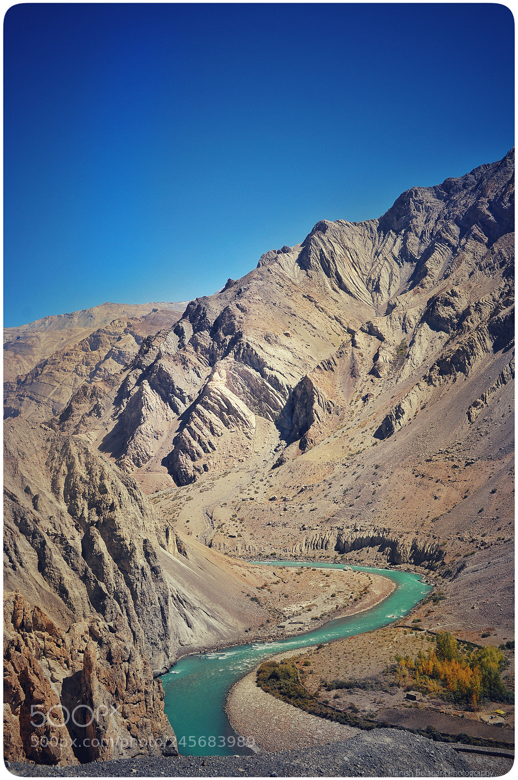 Nikon D5000 sample photo. Through the mountains photography