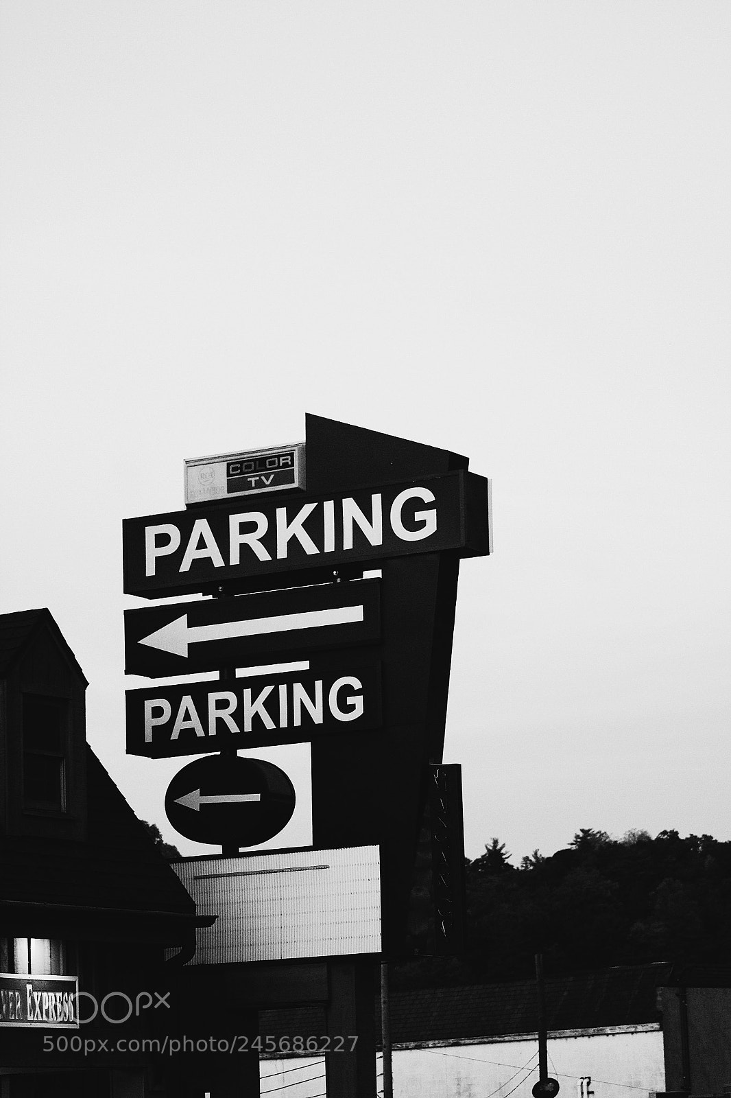 Canon EOS 1200D (EOS Rebel T5 / EOS Kiss X70 / EOS Hi) sample photo. Parking sign photography
