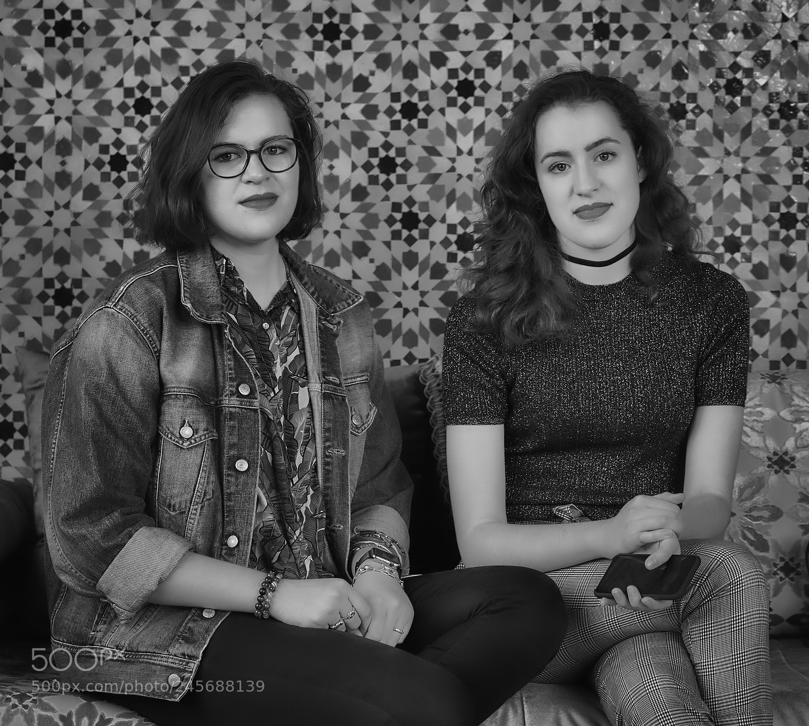 Leica SL (Typ 601) sample photo. My two daughters at photography