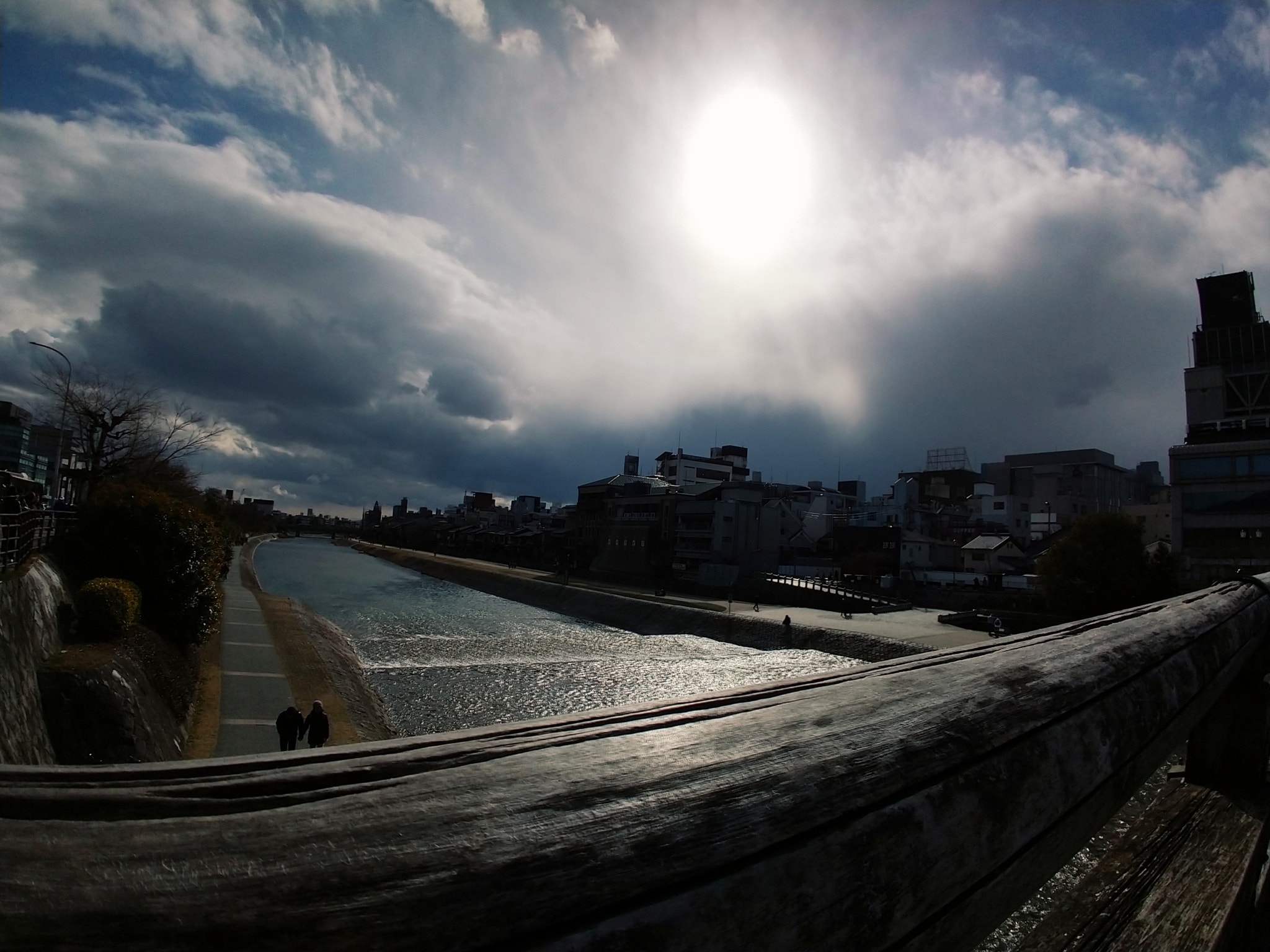 Motorola moto x4 sample photo. Kamogawa river photography