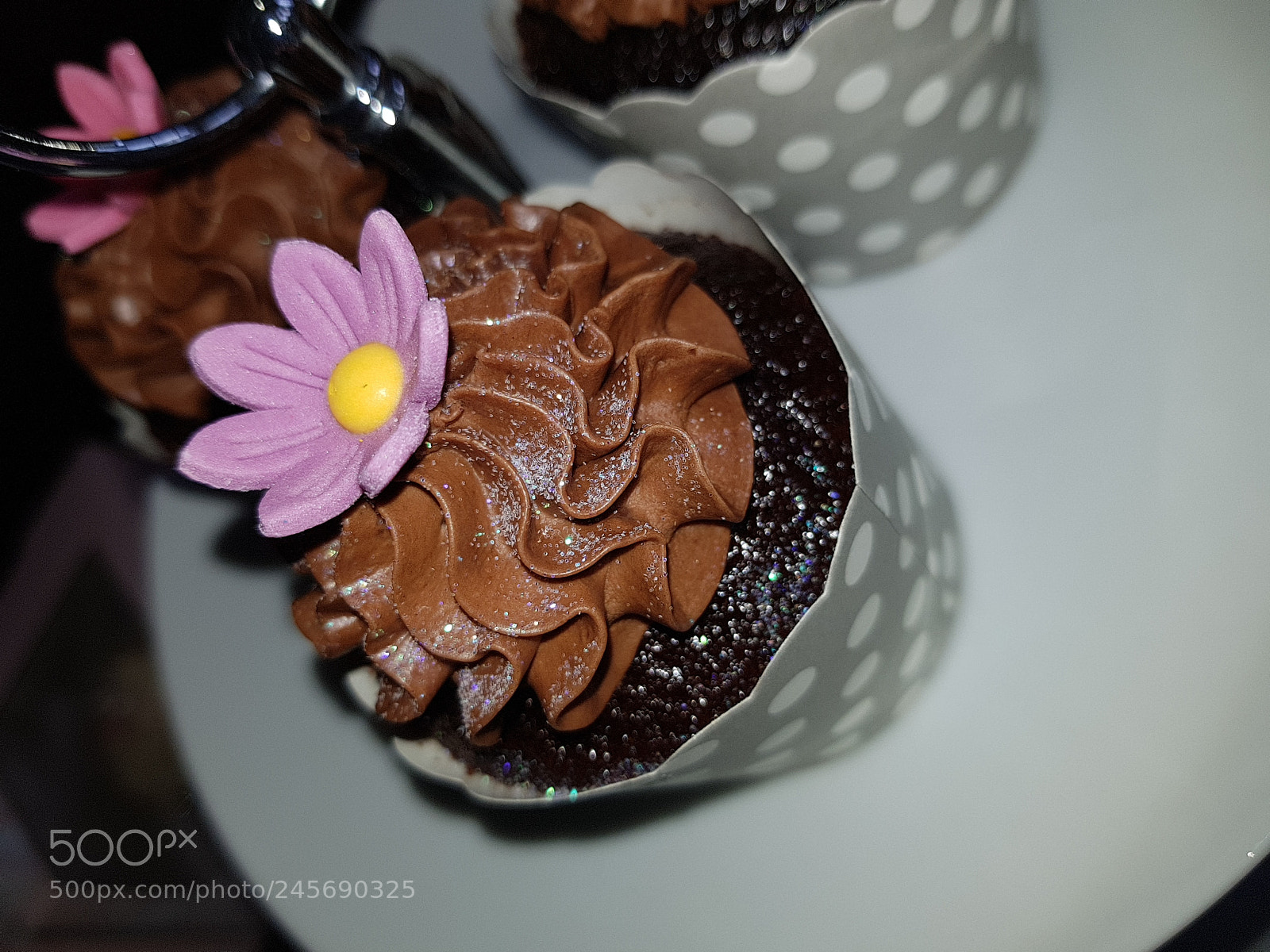 Samsung Galaxy S8+ sample photo. Chocolate cupcake photography