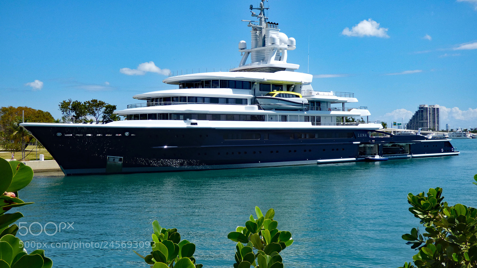Panasonic Lumix DMC-FZ70 sample photo. Yacht luna - my photography