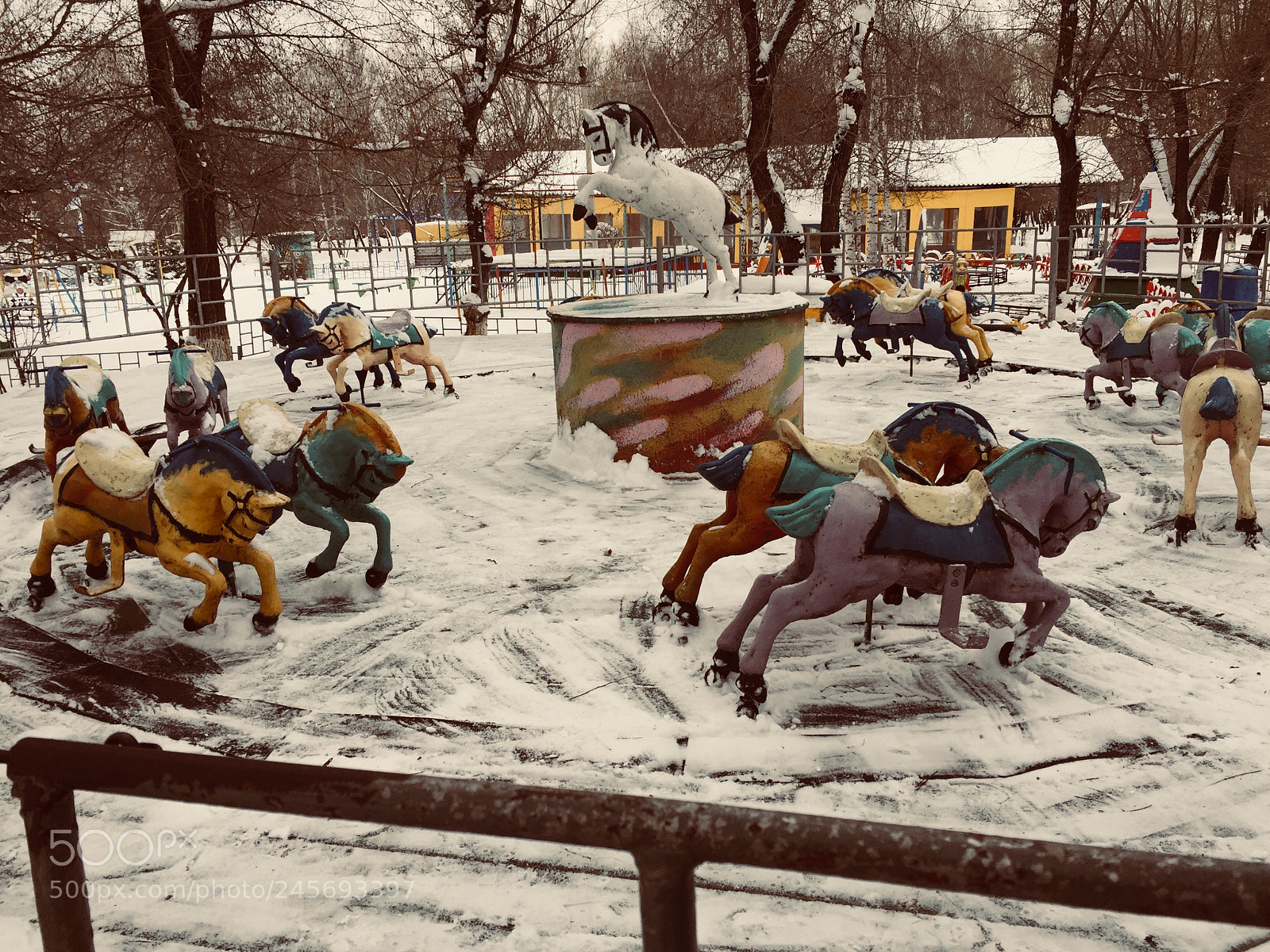 Apple iPhone 6 sample photo. Карусель, карусель photography
