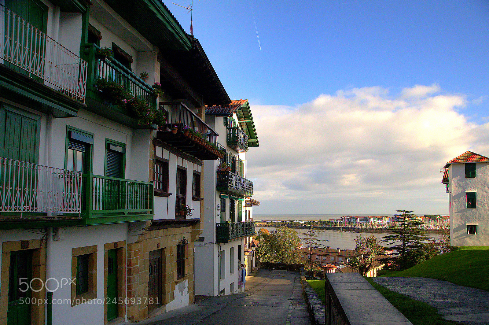 Nikon D300 sample photo. Paseando por hondarribi photography