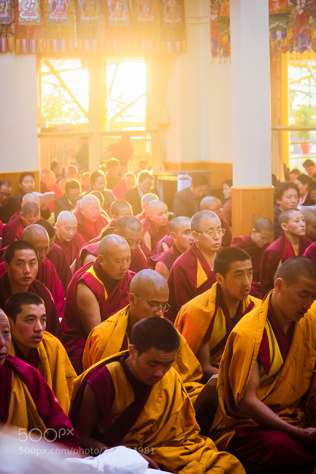 Canon EOS 550D (EOS Rebel T2i / EOS Kiss X4) sample photo. Dalai lama temple monks photography