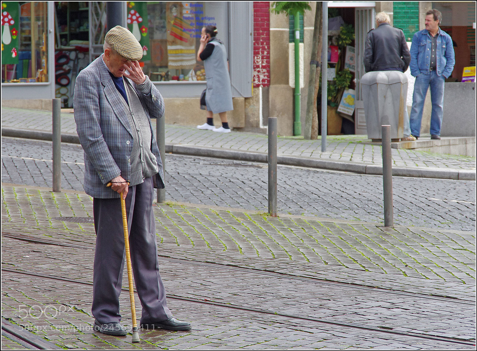 Pentax K-5 sample photo. Streetlife portugal photography
